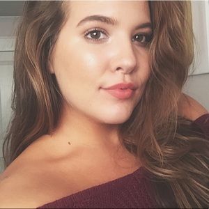 Meet your Posher, Chloe